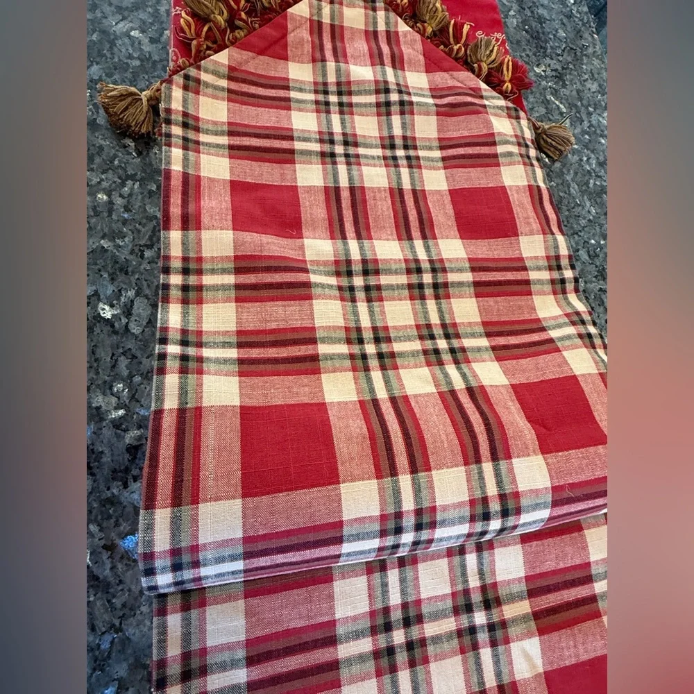 Red jacquard table runner featuring a traditional French rooster design 104x12”